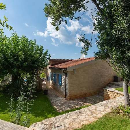 Villa Family Goran - Large Pool Near Porec Rakovci