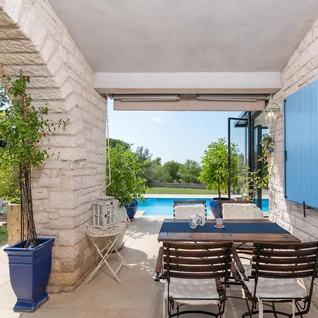Villa Family Goran - Large Pool Near Porec Rakovci